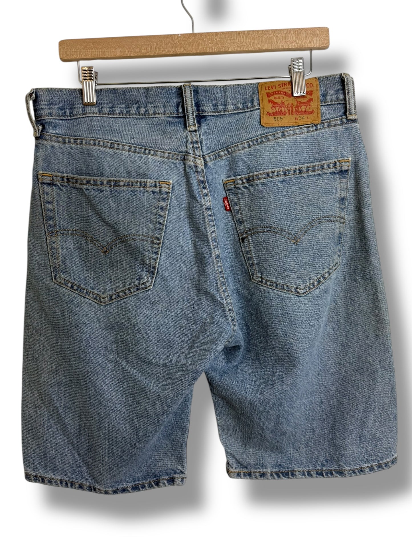 Vintage 2000’s Levis 505 Jorts