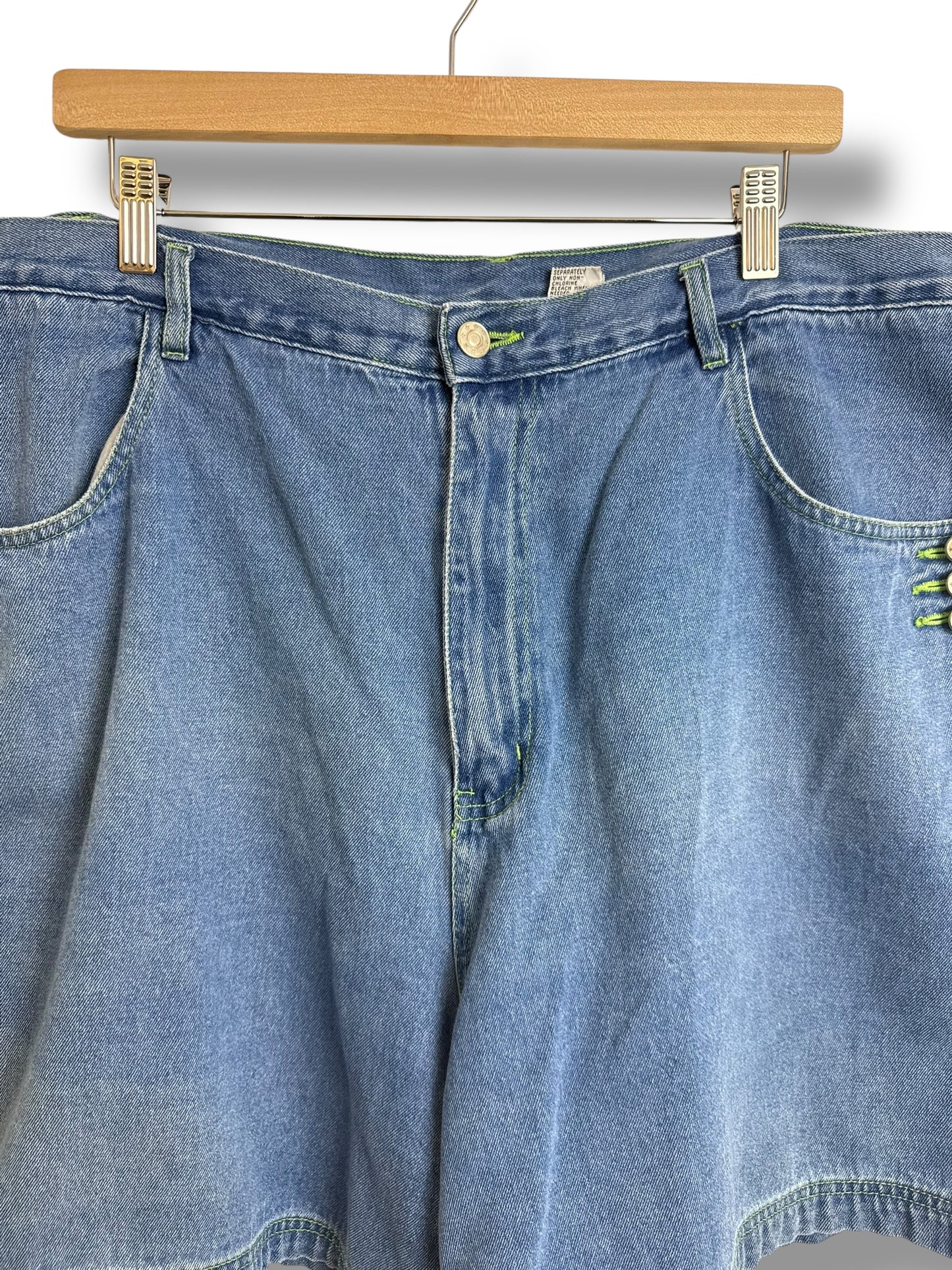 Vintage 2000’s Caran Jorts