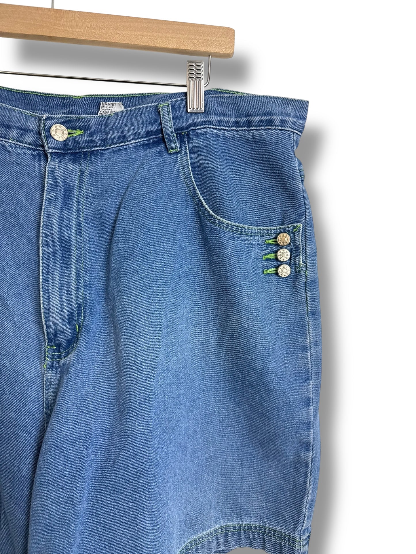 Vintage 2000’s Caran Jorts