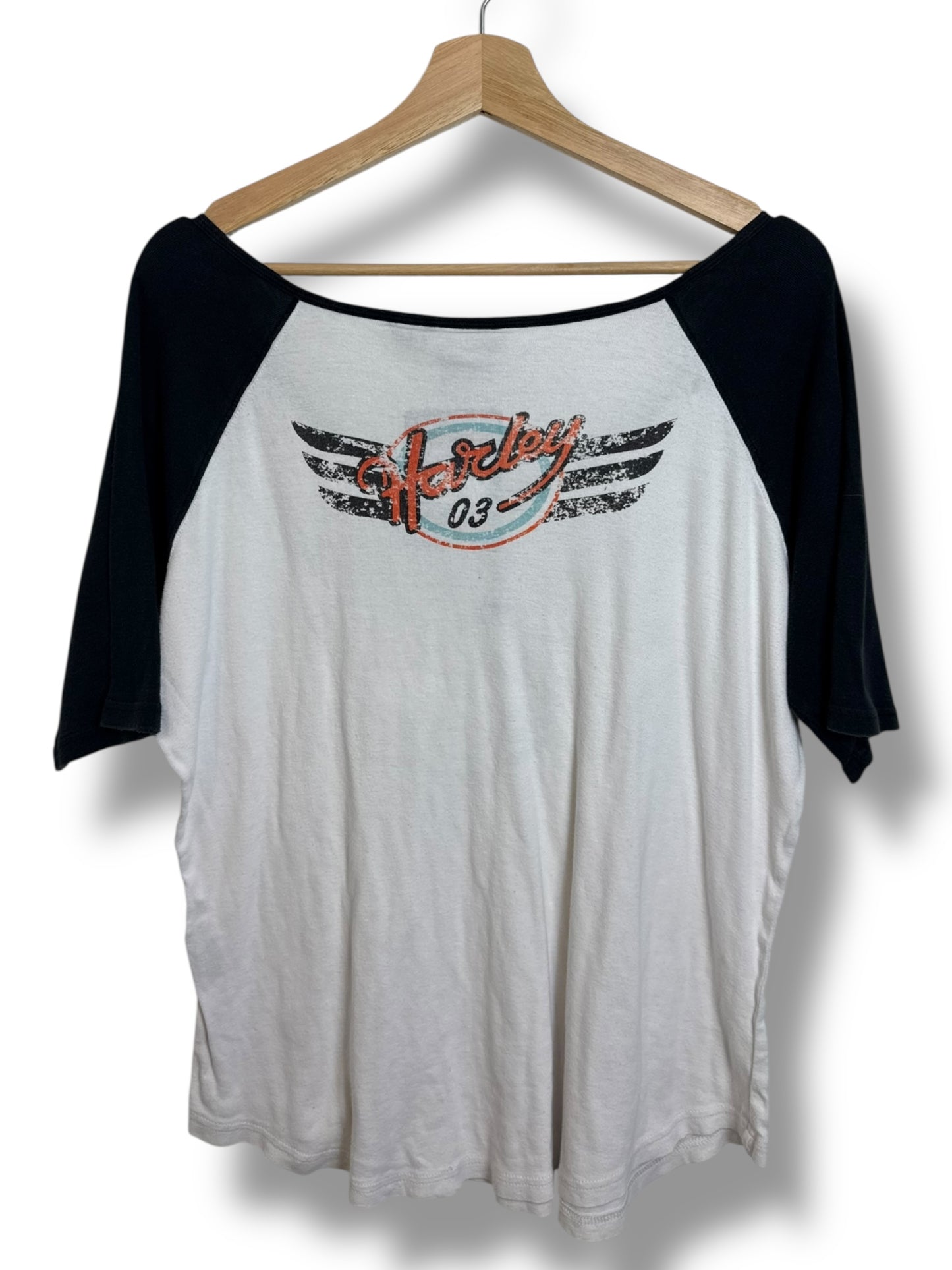 Vintage 2000’s Harley Davidson Women’s Henley T Shirt