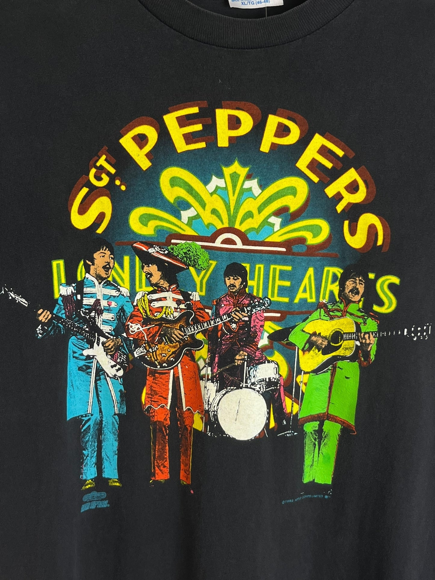 Vintage 1992 The Beatles “Sgt. Peppers” T shirt