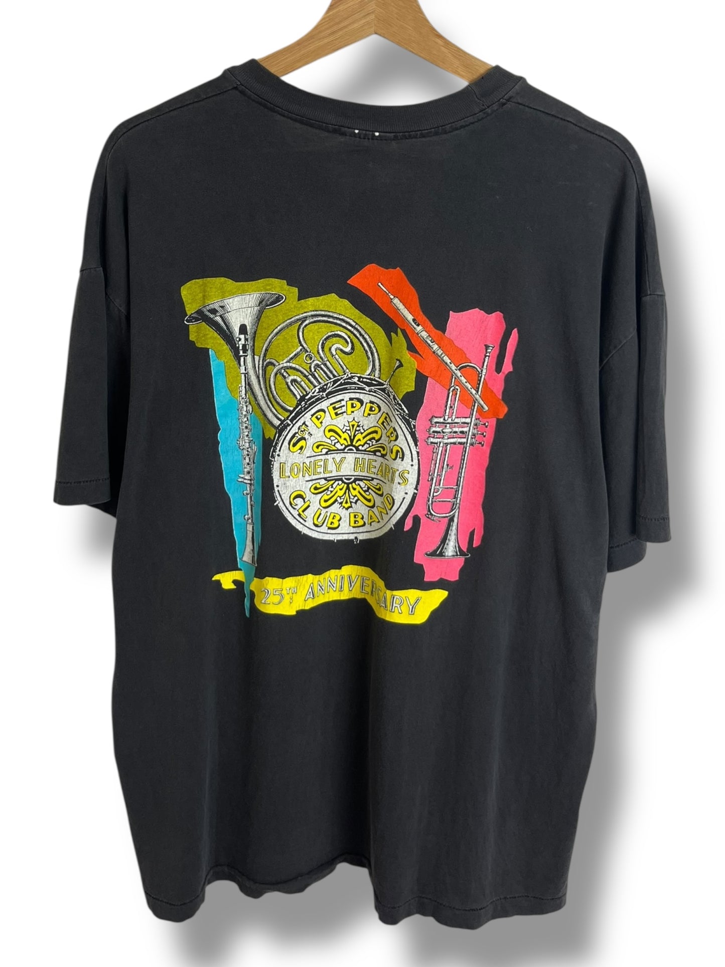 Vintage 1992 The Beatles “Sgt. Peppers” T shirt