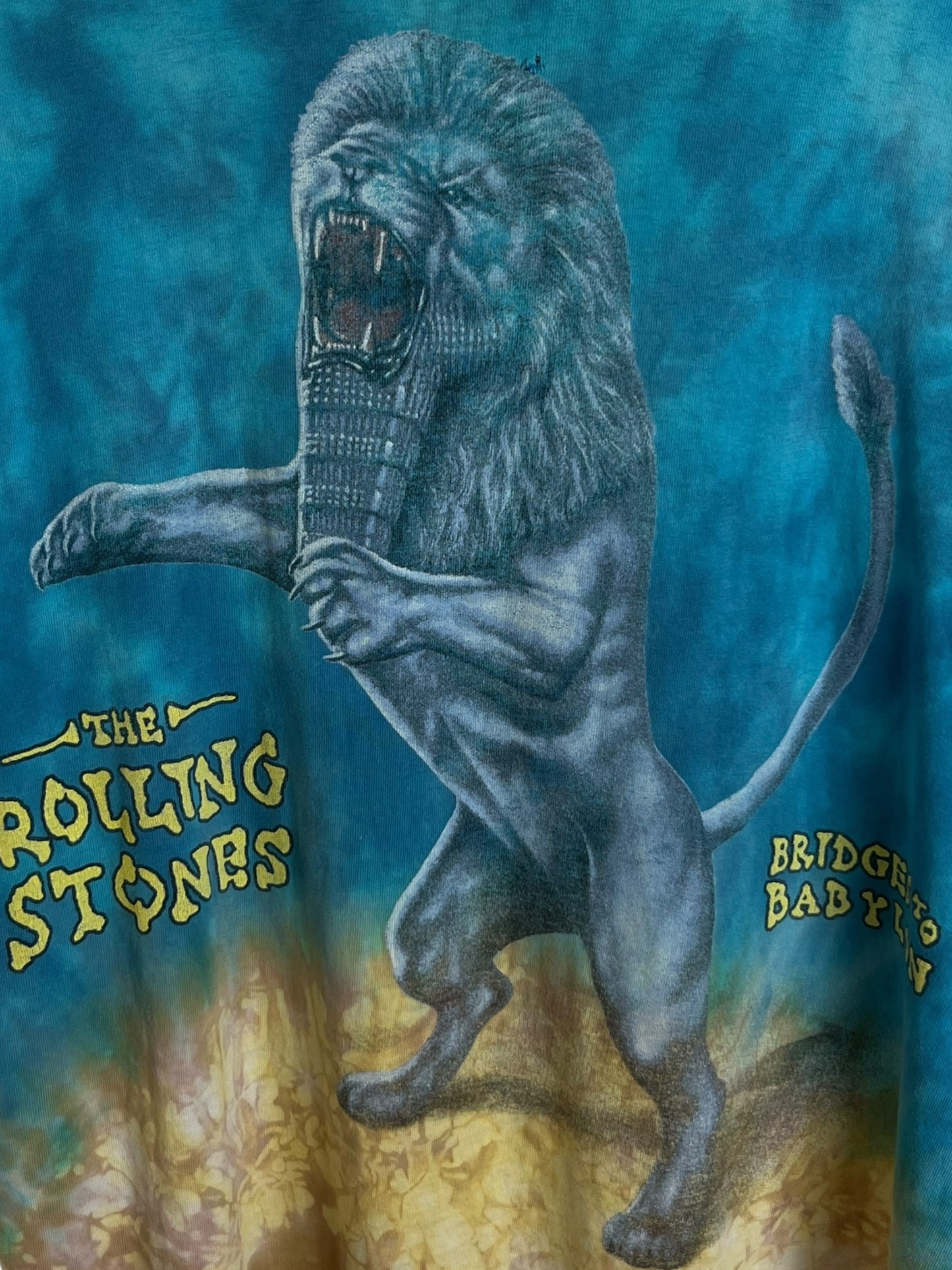 Vintage 2000’s The Rolling Stone “Bridges To Babylon” Tour T shirt