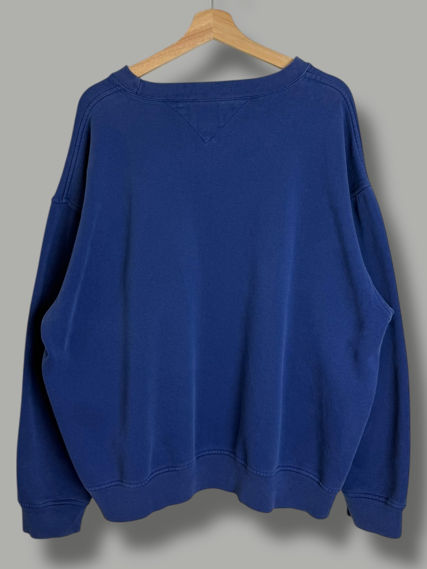 Vintage 2000's Tommy Hilfiger Crewneck