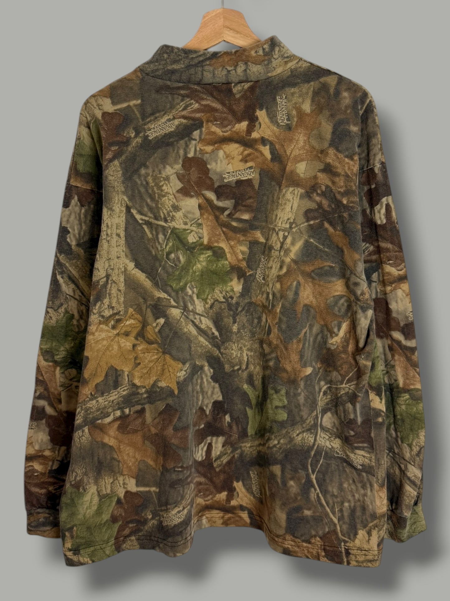 Vintage 2000's Real Tree Mock Neck Long Sleeve
