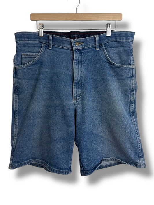 Vintage 2000’s Wrangler Jorts
