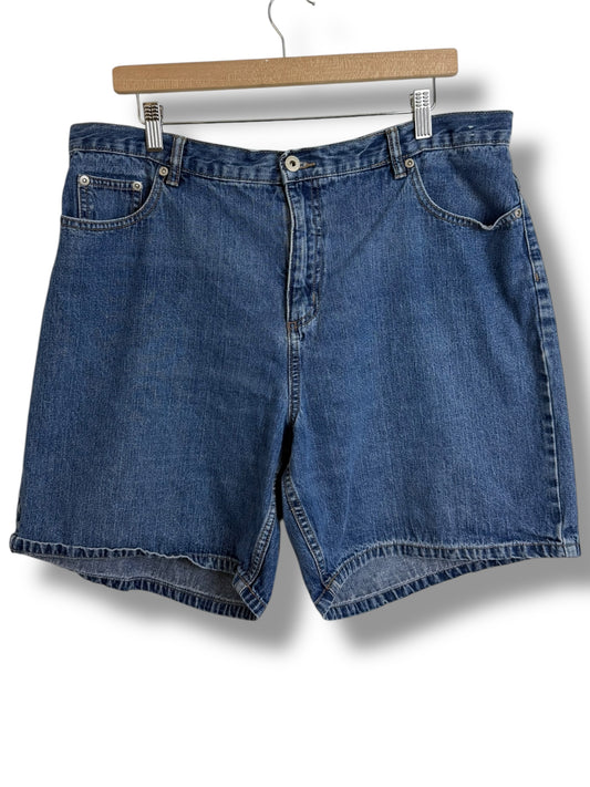 Vintage 2000’s Northern Reflection Jorts