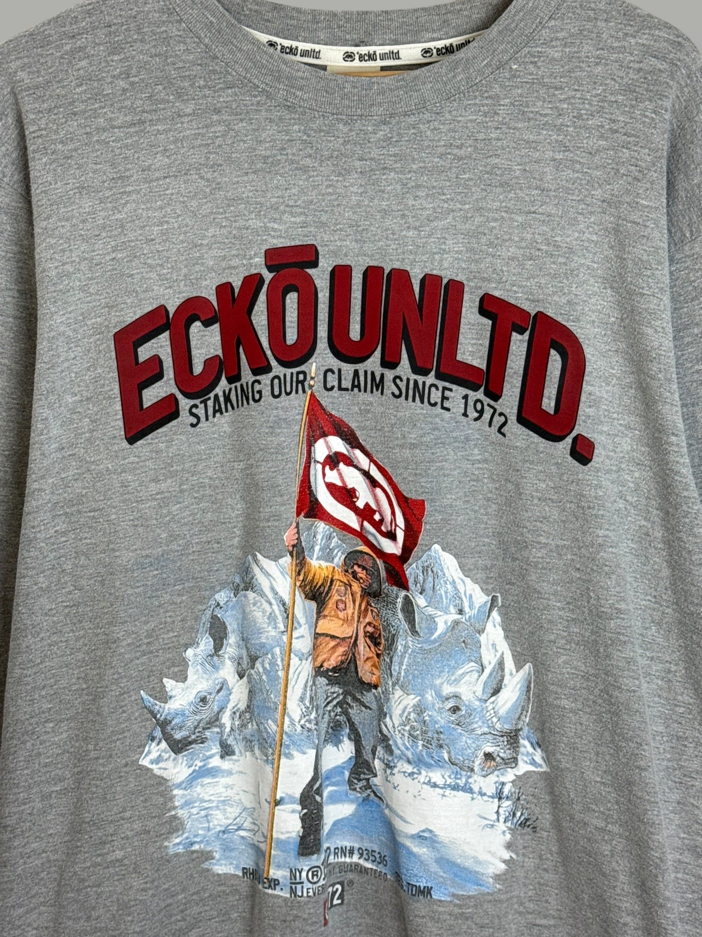 Vintage 2000's Eckō Untld Long Sleeve