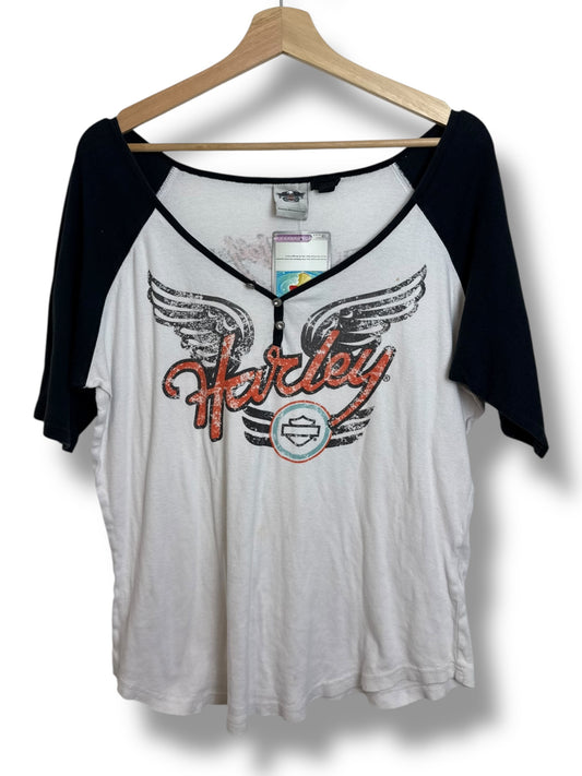 Vintage 2000’s Harley Davidson Women’s Henley T Shirt