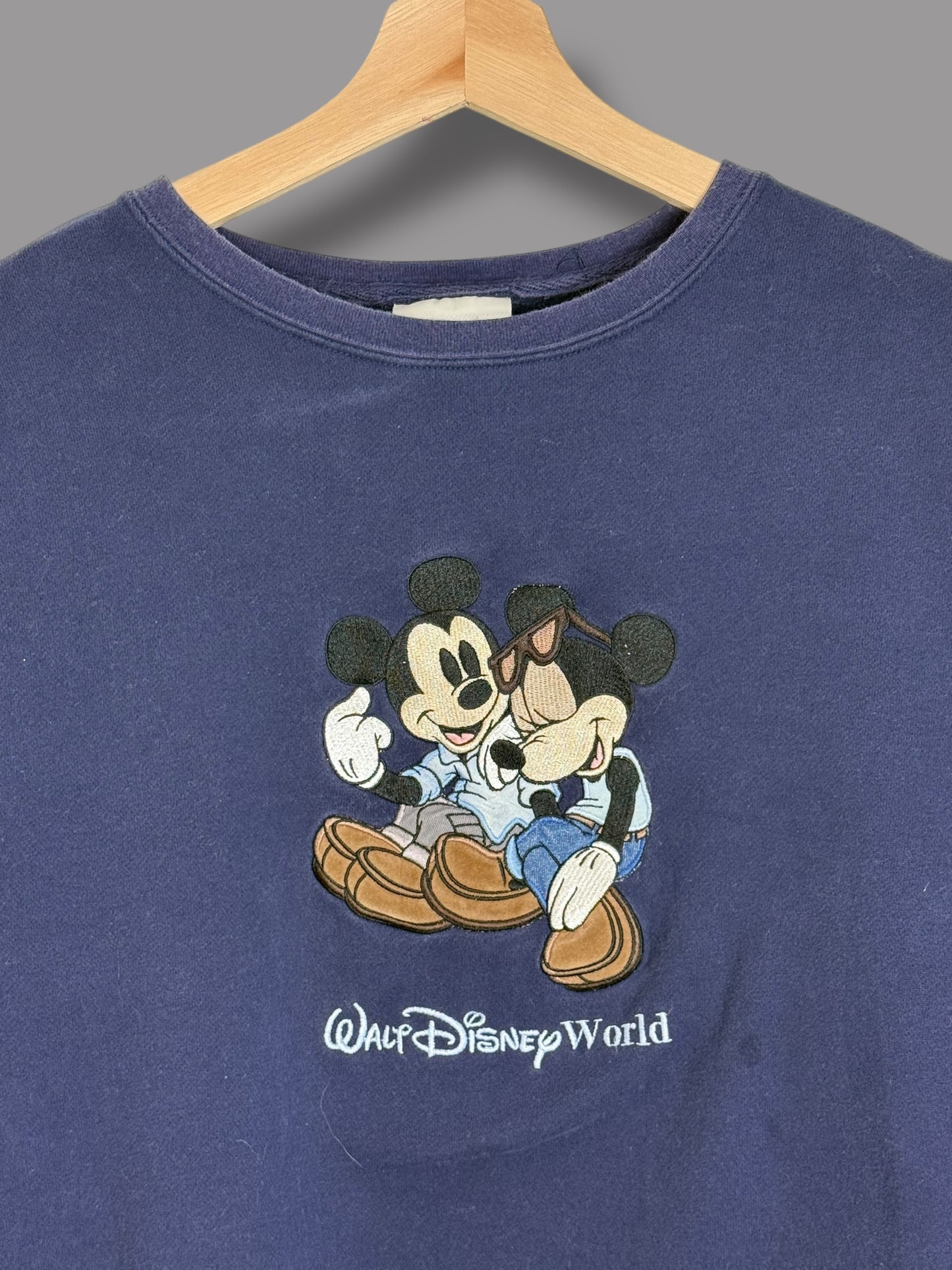Vintage 2000’s Walt Disney Crewneck