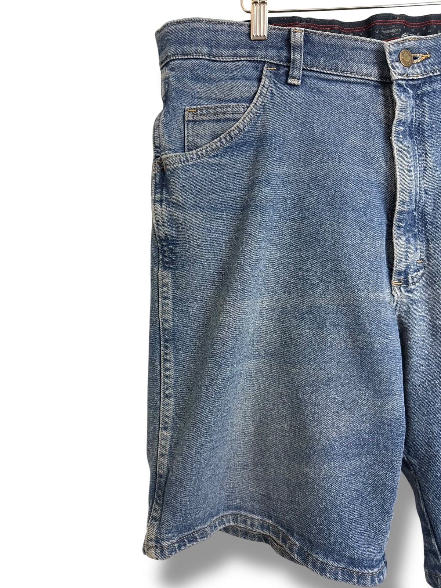 Vintage 2000’s Wrangler Jorts