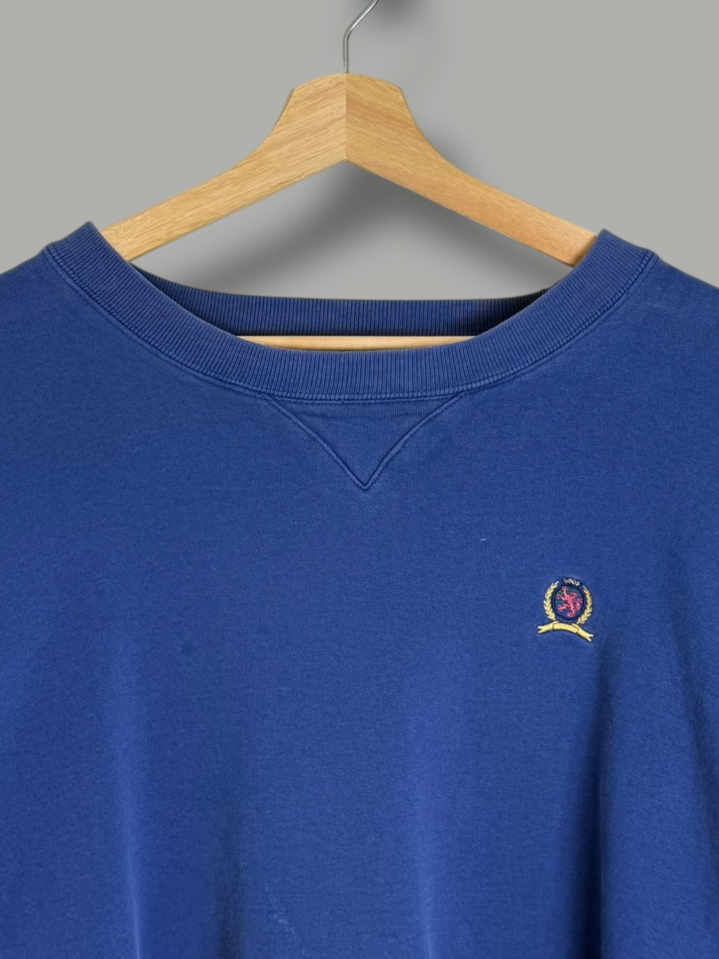 Vintage 2000's Tommy Hilfiger Crewneck