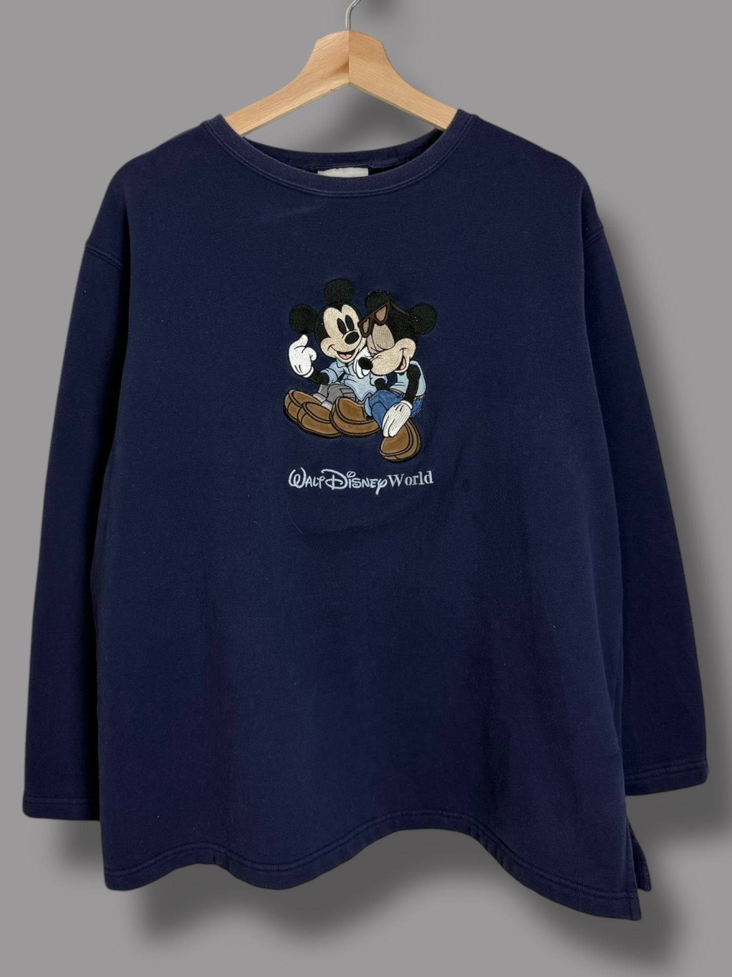 Vintage 2000’s Walt Disney Crewneck